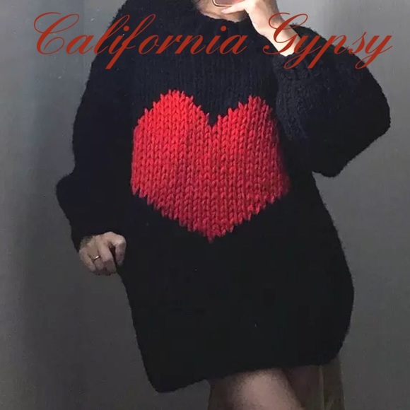 LAST ONE Oversized Knit Heart Sweater ❤️ - Picture 2 of 6